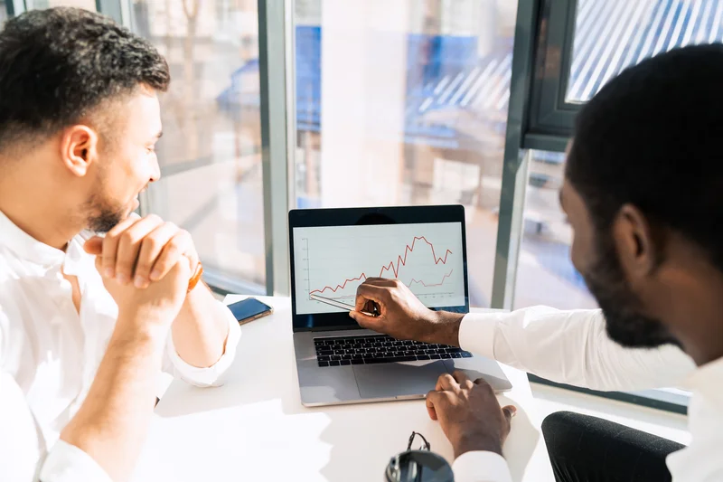 Sharpmania, Cabinet en stratégie RH & développement organisationnel, cabinet spécialisé en stratégie RH et développement organisationnel, nous aidons les entreprises à bâtir des fondations solides, à accompagner leurs équipes et à prendre des décisions RH éclairées et cohérentes. Notre approche est méthodique, humaine et adaptée aux contextes complexes ou en transformation.